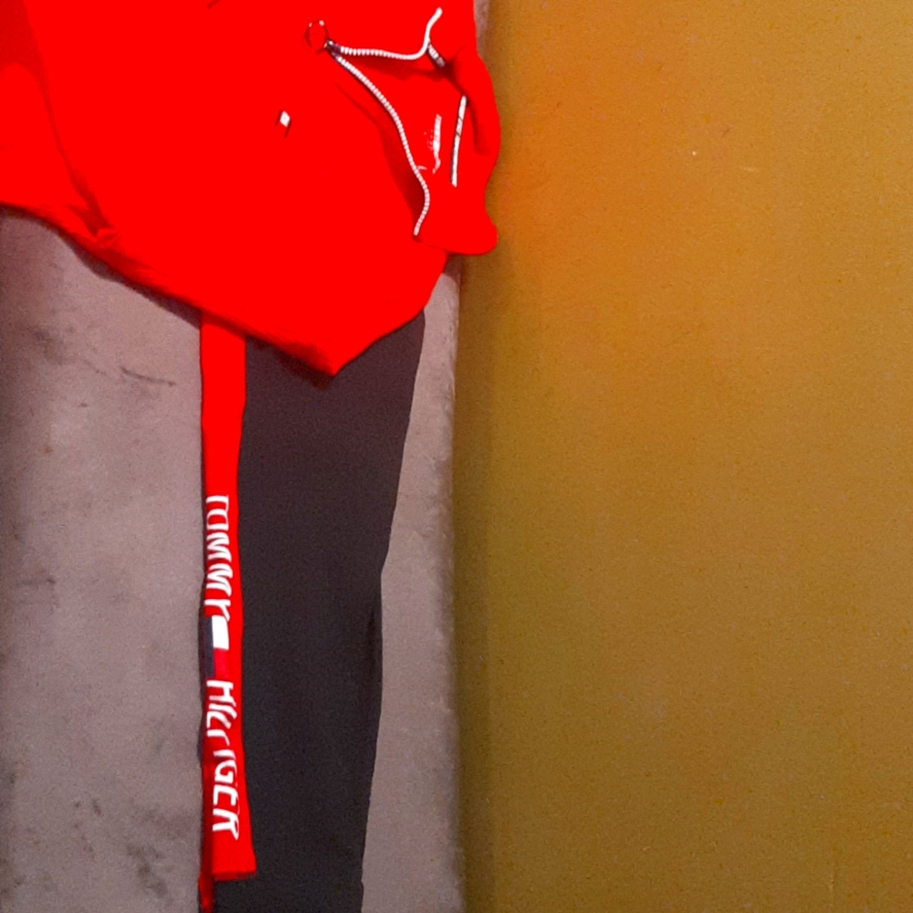 Tommy H jogger set